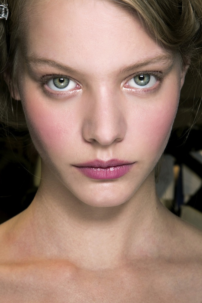 rose tint spring makeup trend