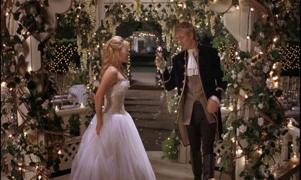 Hilary Duff's prom dress in 'A Cinderella Story'
