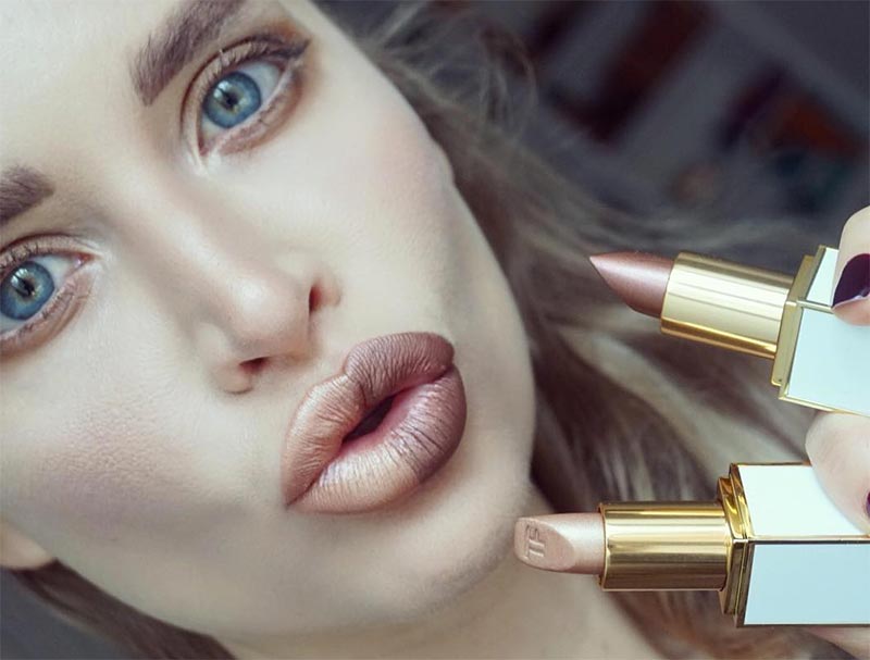 How to Apply Nude Lipstick Right