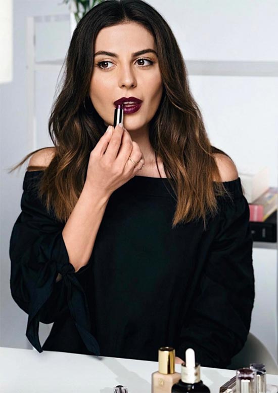 How to Wear Burgundy Lipstick