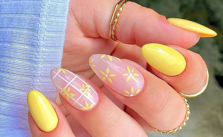 60 ideas to innovate the appearance of your nails with yellow enamel