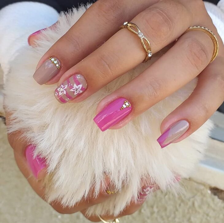 pink nail polish 41