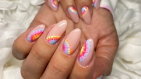 pink nail polish 3