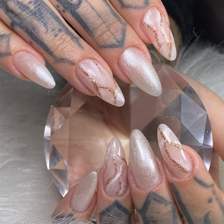 almond nails 21